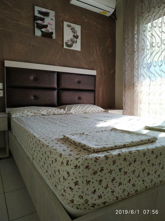 Lazaros Apartments Olympiakí Aktí Exterior foto