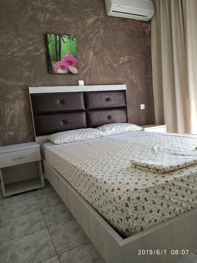 Lazaros Apartments Olympiakí Aktí Exterior foto